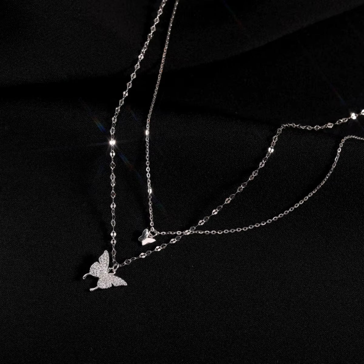 New Shiny Butterfly Necklace Ladies Exquisite Double Layer Clavicle Chain Necklace Jewelry for Ladies Gift