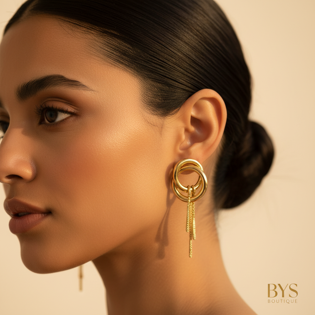 Gold Knot Set — Earring Detail